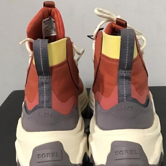 NEW Sorel Kinetic Breakthru Venture Mid WP Boots 9.5 - Picture 4 of 8